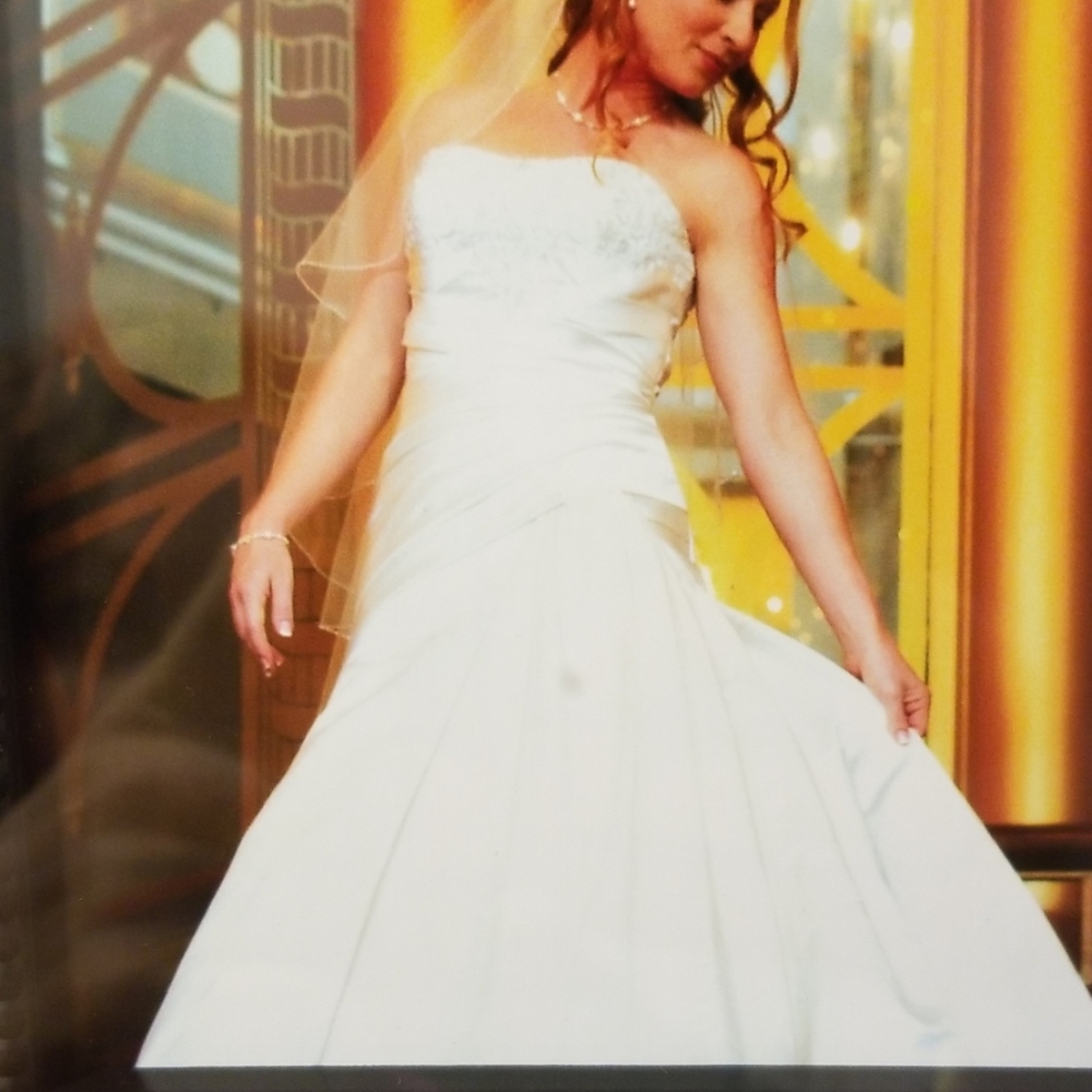 100% pure silk wedding gown